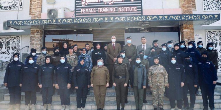 وزير الداخلية يؤكد أهمية أن يأخذ “التـــدريب” دوره في محاكاة مشاكل المجتمع وحلها