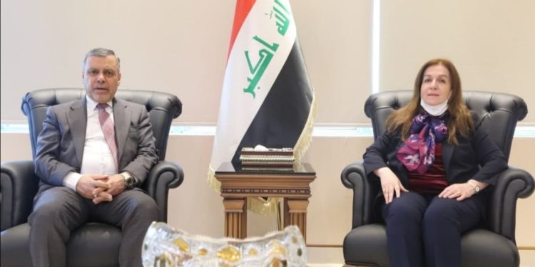 وزيرة الاعمار تؤكد حرص الوزارة على المساهمة الفاعلة بإعادة اعمار بغداد