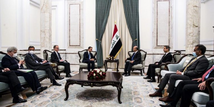 رئيس الجمهورية يلتقي وزير الخارجية الايطالي