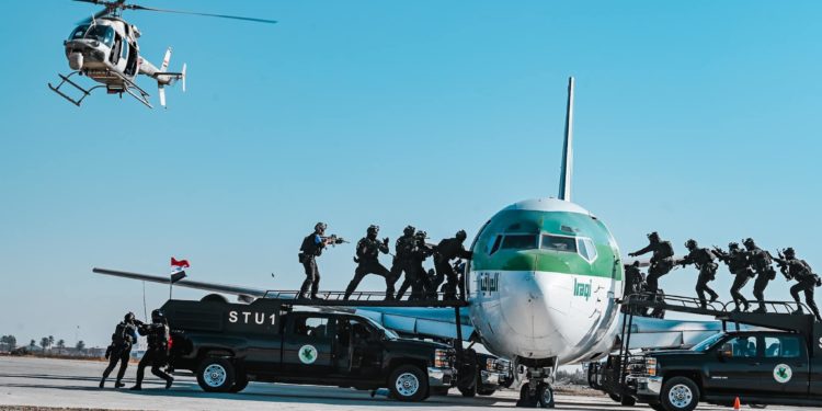 جهاز مُكافحة الإرهاب ينفذ تمرين تحرير طائرة مُختطفة في مطار بغداد