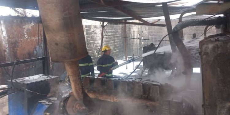 احتراق 3 مولدات كهربائية والدفاع المدني يعلن السيطرة على الحادث