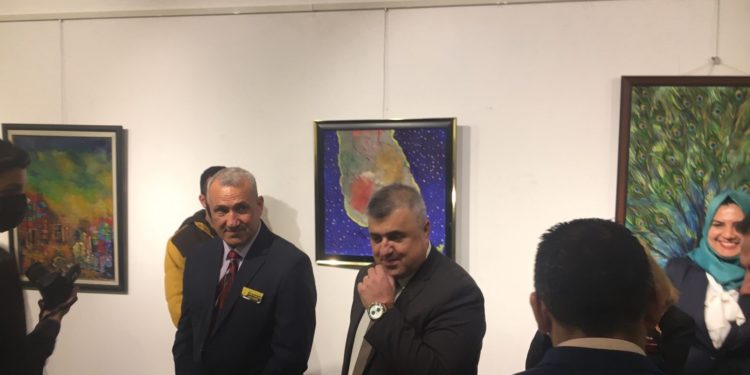 السليمانية تحتضن معرضاً تشكيلياً بمشاركة (120 فناناً عراقياً)