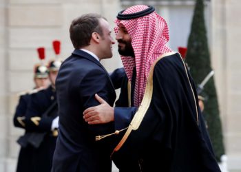 ماكرون يصل إلى السعودية