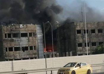 اربع فرق إطفاء تسيـــــــطر على حريق اندلع في مبنى محافظة ميسان