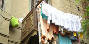 الشرطة تقبض على امرأة ظهرت عارية في “بلكونة” إحدى الشقق في مصر