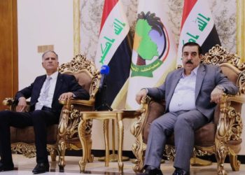 إدارة الأنبار تتعهد بدعم النشاطات الشعرية والأدبية في المحافظة