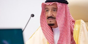 العاهل السعودي يهنئ العراق بالذكرى المئوية لتأسيسه