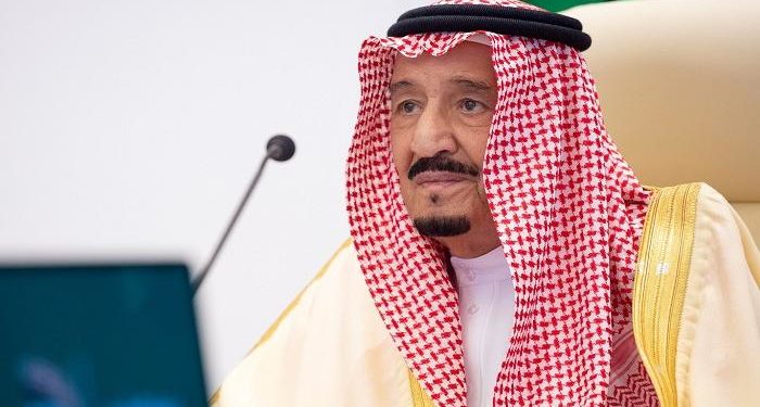 العاهل السعودي يهنئ العراق بالذكرى المئوية لتأسيسه