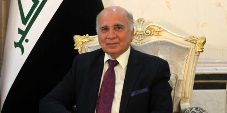 وزير الخارجية يصل إلى طهران بزيارة رسمية