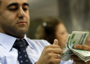 الليرة اللبنانية تسجل انهيارا جديد
