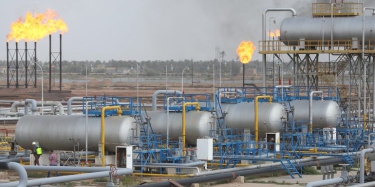 تفاؤل بارتفاع أسعار النفط و دعـــوة لتفعيل (الصندوق السيادي) بالعراق