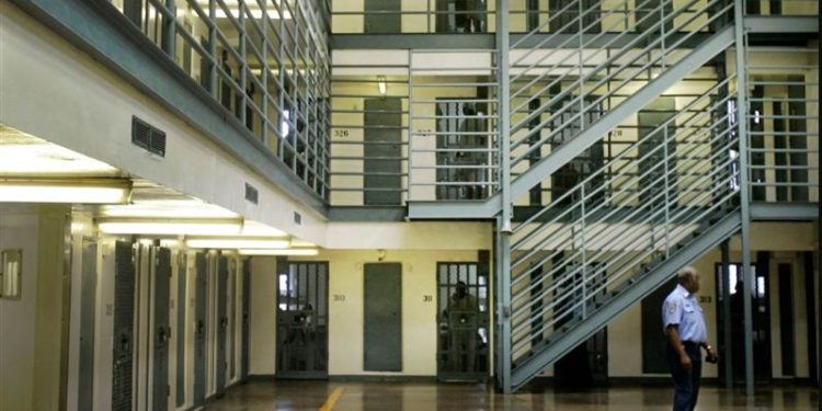 سجن أمريكي يعالج مرضى كورونا بـــ(دواء للخيول)