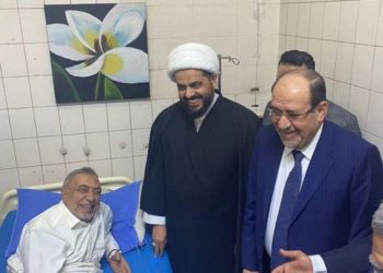 وصول نوري كامل المالكي رئيس كتلة دولة القانون و قيس الخزعلي رئيس حركة عصائب اهل الحق  الى مستشفى ابن سينا