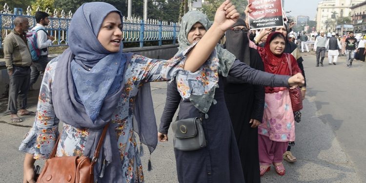 اعتقال رجل في الهند لإقامته مزادا مزيفا لبيع نساء مسلمات