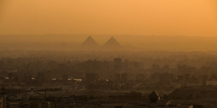 تحذير من انخفاض مستوى “جودة الهواء” في مصر