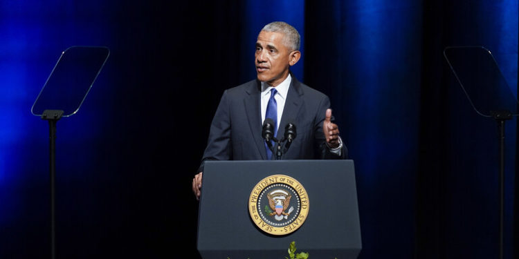 مستشار باراك أوباما يعترف بجرم سرقة أموال