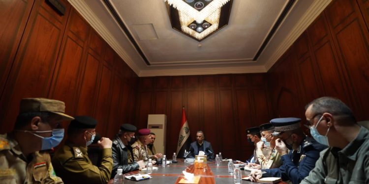 الكاظمي يترأس اجتماعاً لقيادات الأجهزة الأمنية في البصرة