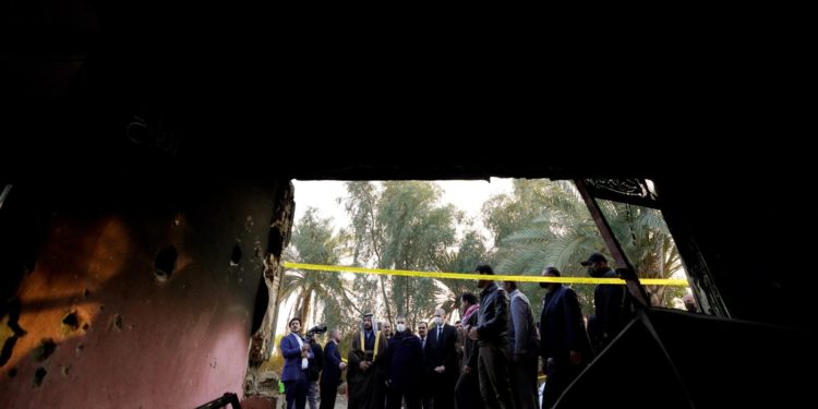 الكاظمي يزور المنزل الذي شهد أحداث جريمة جبلة