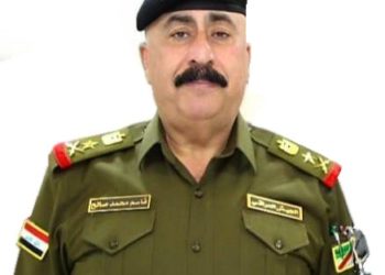 قاسم محمد صالح المحمدي قائد القوات البرية يهنئ جيش المهمات والتحرير