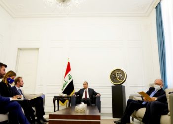 الكاظمي يستقبل سفير الاتحاد الأوروبي لدى العراق