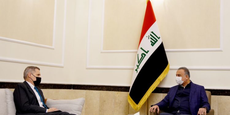 الكاظمي يستقبل السفير الأمريكي