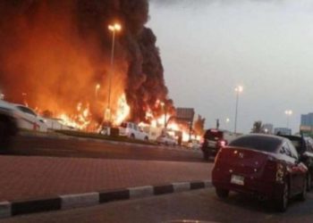 انفجار في (3 صهاريج نقل محروقات) في الإمارات وحريق في منطقة الإنشاءات بمطار أبو ظبي