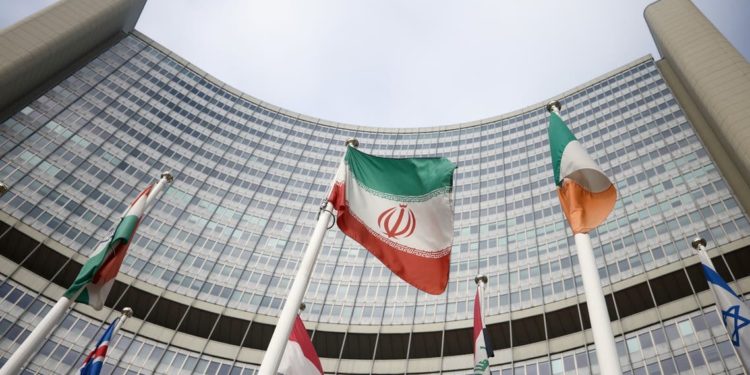 إيران تعرض الغاز على دول الخليج وتؤكد استمــرار (المفاوضات مع العراق)