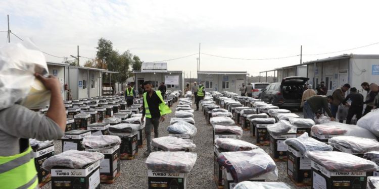 حملة لإغاثة النازحين يطلقها (البنك المركزي ورابطة المصارف الخاصة)