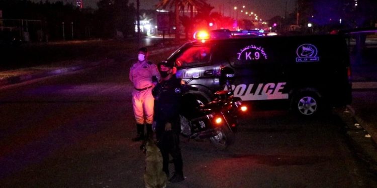 اعتقال شخصين يوزعان منشورات (تشوّش على المعتقدات الدينية) في بغداد