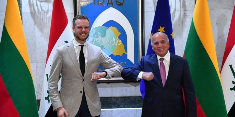 فؤاد حسين.. بحثنا مع وزير خارجية ليتوانيا العلاقات الثنائية وهجرة العراقيين