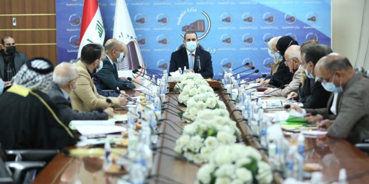 وزير التخطيط يحدد (التحدي الأكبر) للاقتصاد العراقي