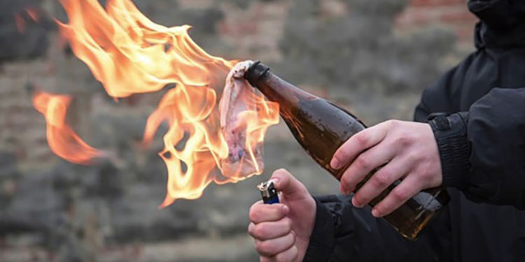 استهداف مقر بلدية مدينة الصدر الأولى بـ”المولوتوف”