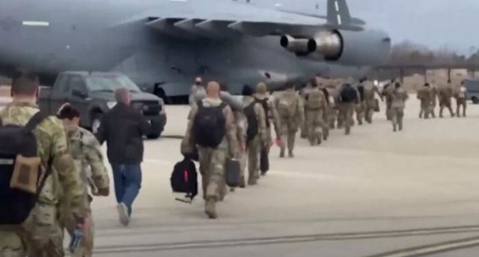 بدء نقل التعزيزات العسكرية الأميركية إلى بولندا