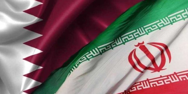 الرئيس الإيراني يصل قطر في أول زيارة لدولة خليجية