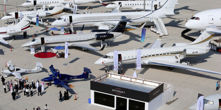 معرض طائرات رجال الأعمال والطائرات الخاصة يعود إلى دبي
