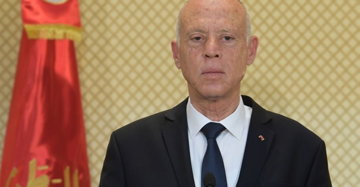 رغم الانتقادات.. الرئيس التونسي يصدر مرسوماً يعزز سلطته على القضاء