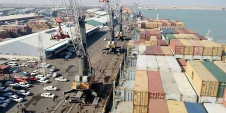 لجنة حكومية للكشف عن الحاويات المتروكة في الموانئ العراقية