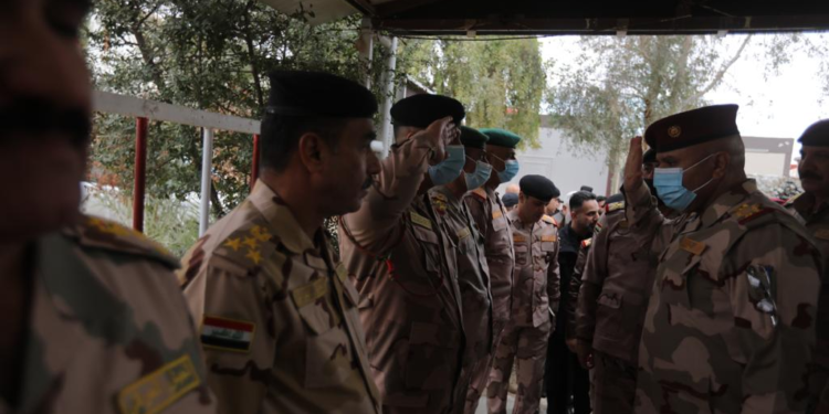 ‏وفد أمني برئاسة الشمري يصل قاعدة عين الأسد