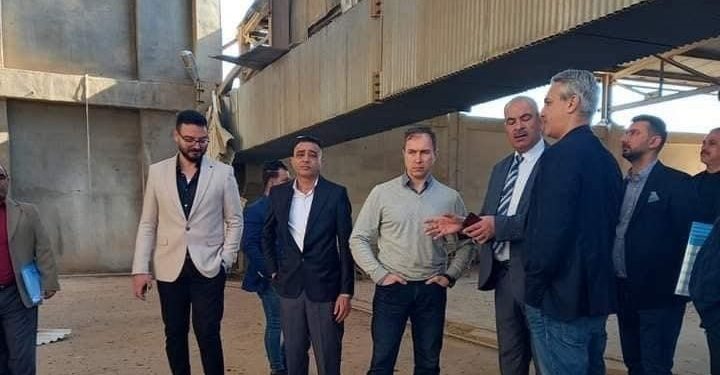 وفد اتحاد الشركات الروسية يصل إلى معمل الزجاج في الرمادي للمباشرة بالعمل