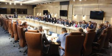 تفاصيل الاستضافة البرلمانية لوزيري النفط والكهرباء والكادر المتقدم في الوزارتين