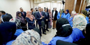 الكاظمي في يوم المرأة العالمي ..  كلّ واحدة منكن حملت العراق في قلبها