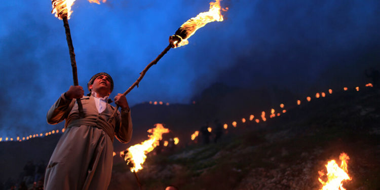 وهذه قصة الحكايات والأساطير المرتبطة بعيد نوروز