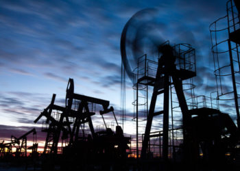 مع استمرار الحرب في أوكرانيا.. توقعات بارتفاع أسعار النفط إلى أرقام ’فلكية’