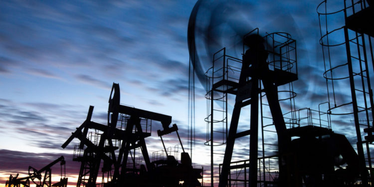 مع استمرار الحرب في أوكرانيا.. توقعات بارتفاع أسعار النفط إلى أرقام ’فلكية’