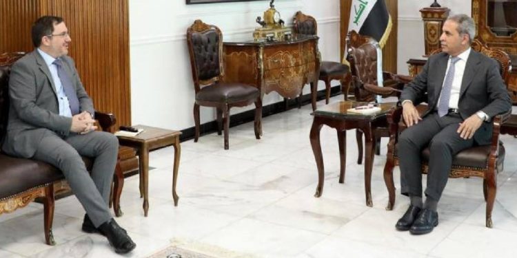 زيدان يستقبل السفير البريطاني لدى بغداد