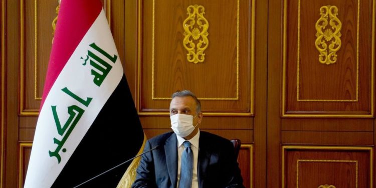 الكاظمي يوجه بتذليل العقبات أمام إنجاز المشاريع في محافظة المثنى