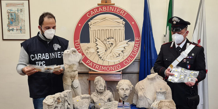 الإنتربول يستعيد آلاف القطع الأثرية بعملية ضمن 28 دولة