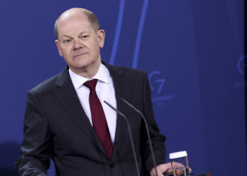 المستشار الألماني .. لا ينبغي للعقوبات أن تلحق ضررا بالاتحاد الأوروبي أكثر من روسيا