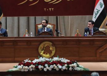 جرس البرلمان يُقرع إيذاناً ببدء الجلسة