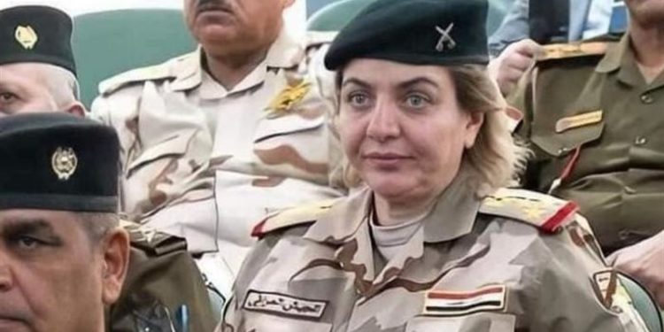 أنغام التميمي .. أول سيدة تحمل “شارة” أركان حرب الحمراء فى الجيش العراقي